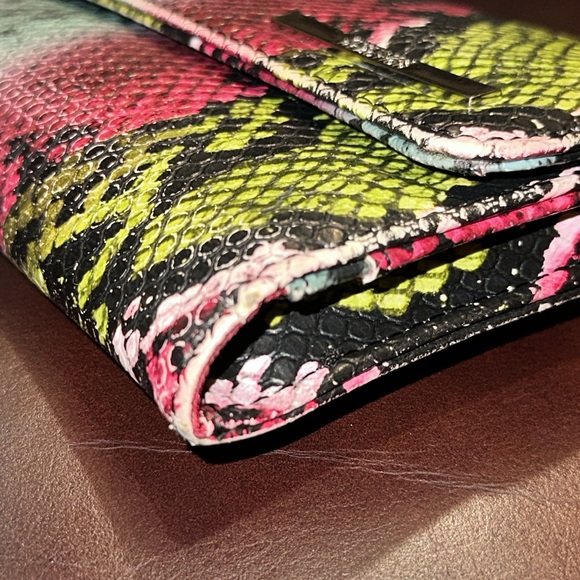 Kenneth Cole Reaction Multicoloured Faux Croc Skin Wallet - Picture 9 of 16